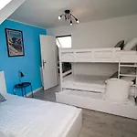 Maison Des Pics 10-12 Pers - Piscine - Vue * Benejacq