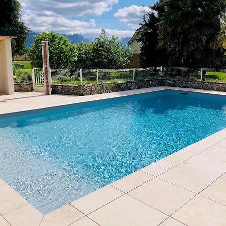 Vakantiehuis Maison Des Pics 10-12 Pers - Piscine - Vue *
